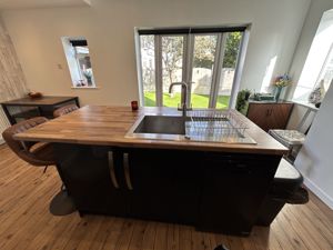 Photo 7- click for photo gallery